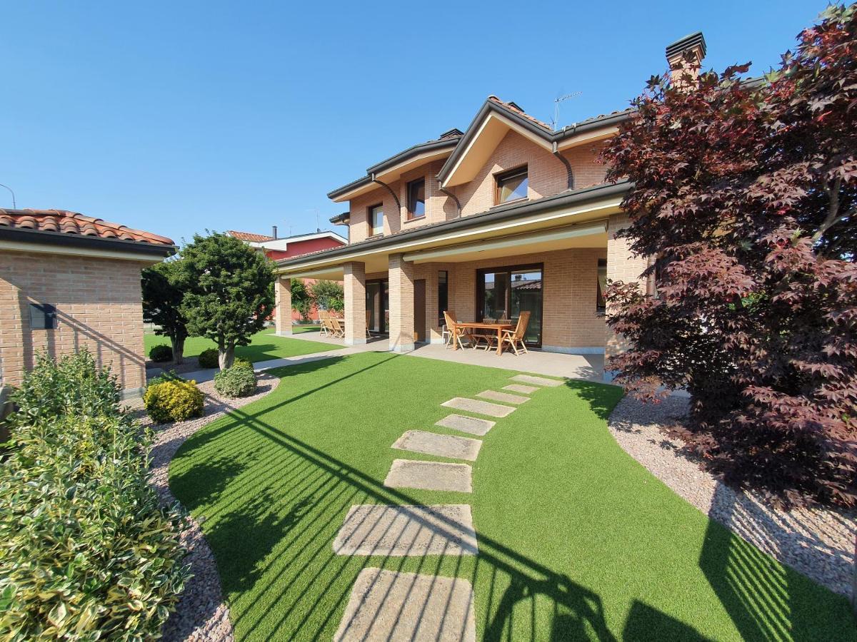 B&B Casa Sara Cassano dʼAdda Eksteriør billede